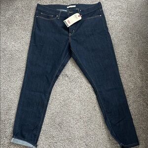 Levis Dark Wash Skinny Jeans - Indigo Blue